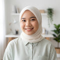 Yasmin HY., 30, Creator & Mum